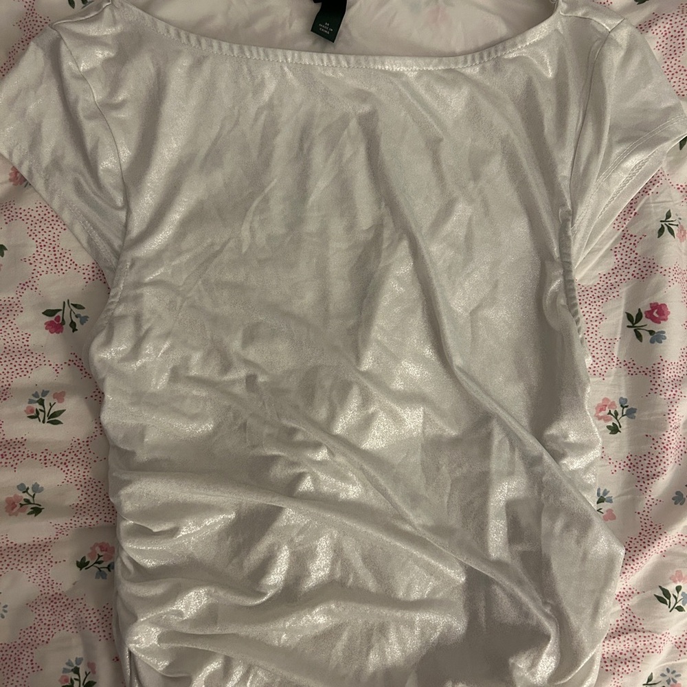 Wild Fable white sparkly top. Size M